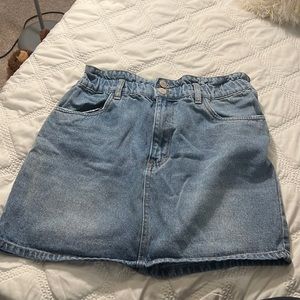 denim skirt